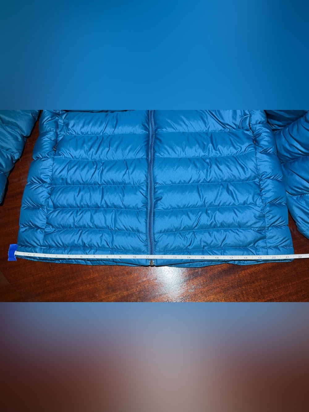 Patagonia Men’s Hi-Loft Down Hoody - Picture 4 of 5
